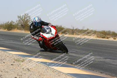 media/Mar-28-2022-Superbike Trackdays (Mon) [[b8603d0f67]]/Open Track Time/Turn 3 Inside/